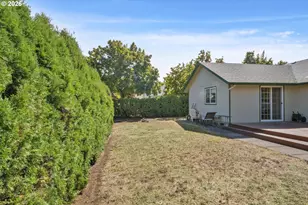 2362 Loch Dr, Springfield, OR 97477 - Photo 28