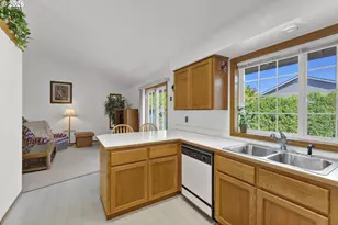 2362 Loch Dr, Springfield, OR 97477 - Photo 16