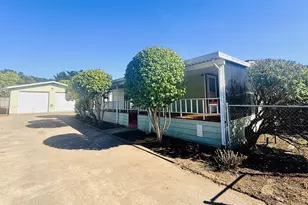 15965 Bayview Dr, Brookings, OR 97415 - Photo 2
