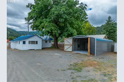 141 Poplar St, Powers, OR 97466 - Photo 26
