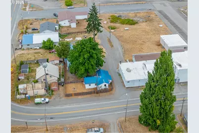 141 Poplar St, Powers, OR 97466 - Photo 34