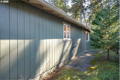 1250 34th Pl, Florence, OR 97439 - Photo 40