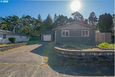 1250 34th Pl, Florence, OR 97439 - Photo 2