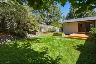765 Foothill Dr, Eugene, OR 97405 - Photo 36