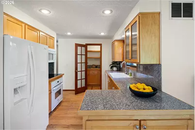 765 Foothill Dr, Eugene, OR 97405 - Photo 14