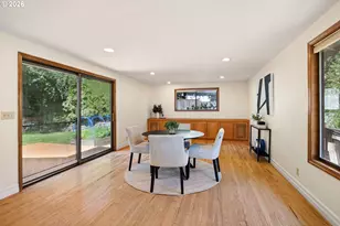 765 Foothill Dr, Eugene, OR 97405 - Photo 12
