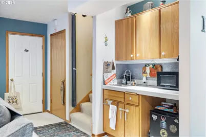 3148 NE Rocky Butte Ln, Portland, OR 97220 - Photo 32