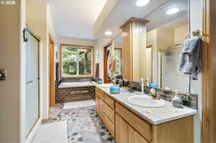 3148 NE Rocky Butte Ln, Portland, OR 97220 - Photo 22
