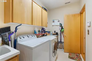 3148 NE Rocky Butte Ln, Portland, OR 97220 - Photo 20