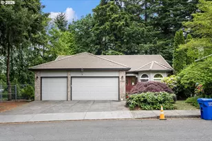 3148 NE Rocky Butte Ln, Portland, OR 97220 - Photo 2