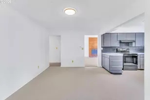1617 NE Morgan St, Portland, OR 97211 - Photo 12