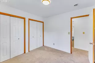 1617 NE Morgan St, Portland, OR 97211 - Photo 16