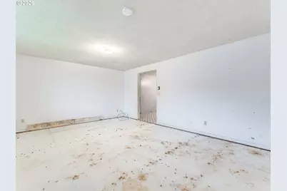 235 NW Fenton St, McMinnville, OR 97128 - Photo 6