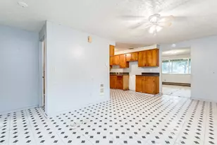 235 NW Fenton St, McMinnville, OR 97128 - Photo 8