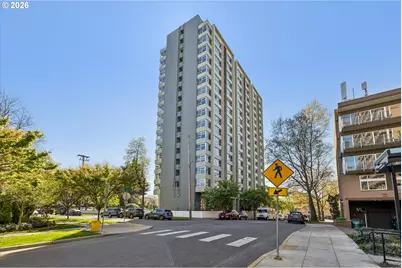 1220 NE 17th Ave #3D, Portland, OR 97232 - Photo 2