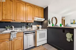 1220 NE 17th Ave, Portland, OR 97232 - Photo 14