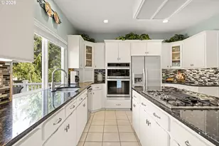 9085 SW 180th Pl, Beaverton, OR 97007 - Photo 14