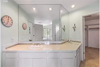 9085 SW 180th Pl, Beaverton, OR 97007 - Photo 38