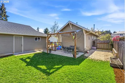 423 S 1st St, Silverton, OR 97381 - Photo 30