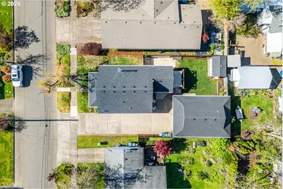 423 S 1st St, Silverton, OR 97381 - Photo 34