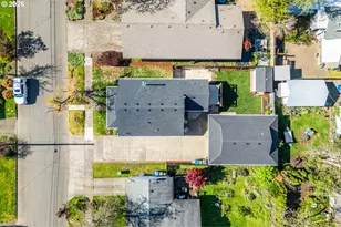 423 S 1st St, Silverton, OR 97381 - Photo 34