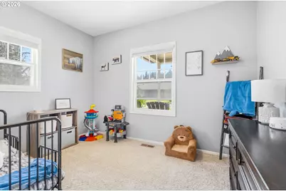 423 S 1st St, Silverton, OR 97381 - Photo 20