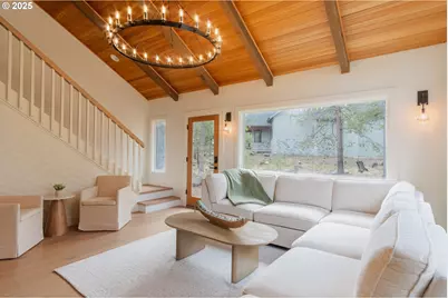 17898 Acer Ln, Bend, OR 97707 - Photo 4