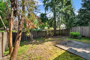 6025 SW Cherryhill Dr, Beaverton, OR 97008 - Photo 42