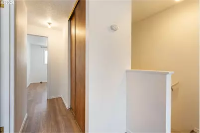 6025 SW Cherryhill Dr, Beaverton, OR 97008 - Photo 14