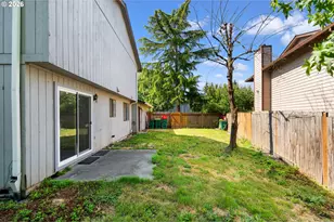 6025 SW Cherryhill Dr, Beaverton, OR 97008 - Photo 36