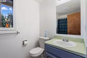 6025 SW Cherryhill Dr, Beaverton, OR 97008 - Photo 34
