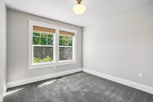 2433 SE Ivon St, Portland, OR 97202 - Photo 20