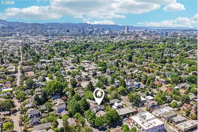 2433 SE Ivon St, Portland, OR 97202 - Photo 46