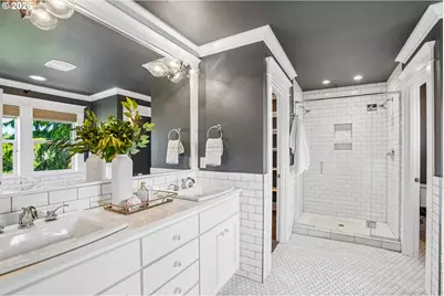 2433 SE Ivon St, Portland, OR 97202 - Photo 30