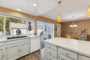 1325 Bonniebrae Dr, Lake Oswego, OR 97034 - Photo 12