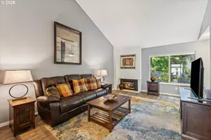 1325 Bonniebrae Dr, Lake Oswego, OR 97034 - Photo 4