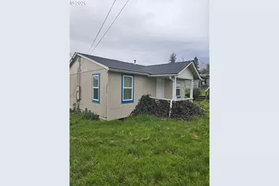 31 SE Darrell Ave, Winston, OR 97496 - Photo 1