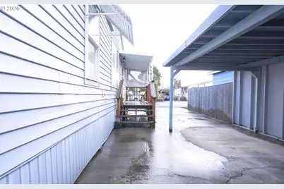 32935 SW Oakview Ct, Cornelius, OR 97113 - Photo 4