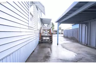 32935 SW Oakview Ct, Cornelius, OR 97113 - Photo 4