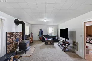 2611 Everett Ave, North Bend, OR 97459 - Photo 4