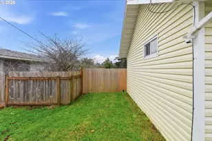 2611 Everett Ave, North Bend, OR 97459 - Photo 26