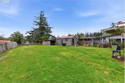 2611 Everett Ave, North Bend, OR 97459 - Photo 20