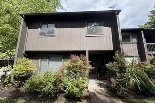 160 Westbrook Way, Eugene, OR 97405 - Photo 2
