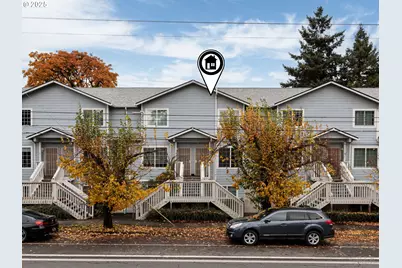 6621 N Columbia Way #4, Portland, OR 97203 - Photo 1