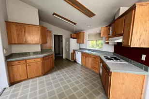 25482 E Cedar Glen Loop, Welches, OR 97067 - Photo 8