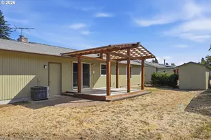 7838 SE 62nd Ave, Portland, OR 97206 - Photo 2