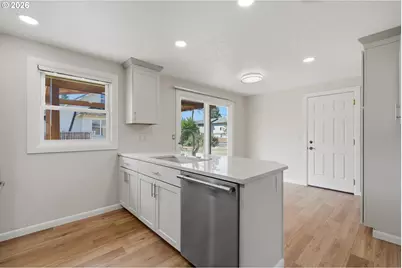 7838 SE 62nd Ave, Portland, OR 97206 - Photo 10