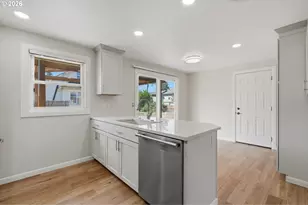 7838 SE 62nd Ave, Portland, OR 97206 - Photo 10
