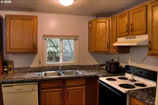 4900 Royal Ave, Eugene, OR 97402 - Photo 10