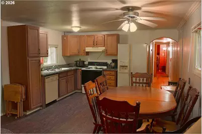 4900 Royal Ave #13, Eugene, OR 97402 - Photo 8